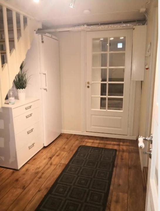 Sentral Studioleilighet Ved Stranden Og Hvalsenter Nb Ma Vaskes Etter Endt Leie Eller Betale Rengjoringshjelpen 500 Kr Andenes Εξωτερικό φωτογραφία