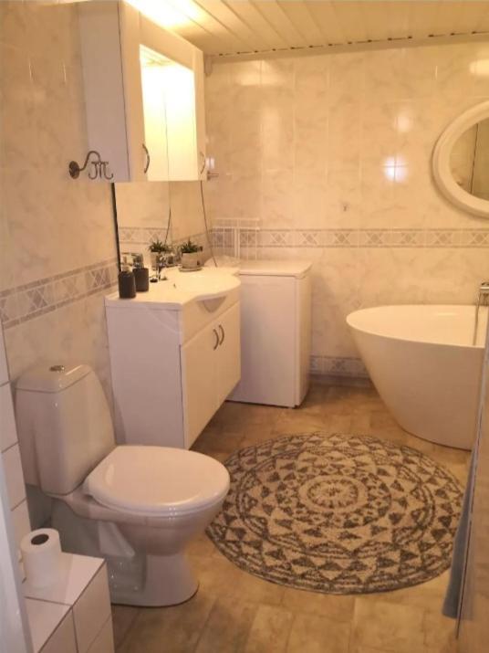 Sentral Studioleilighet Ved Stranden Og Hvalsenter Nb Ma Vaskes Etter Endt Leie Eller Betale Rengjoringshjelpen 500 Kr Andenes Εξωτερικό φωτογραφία